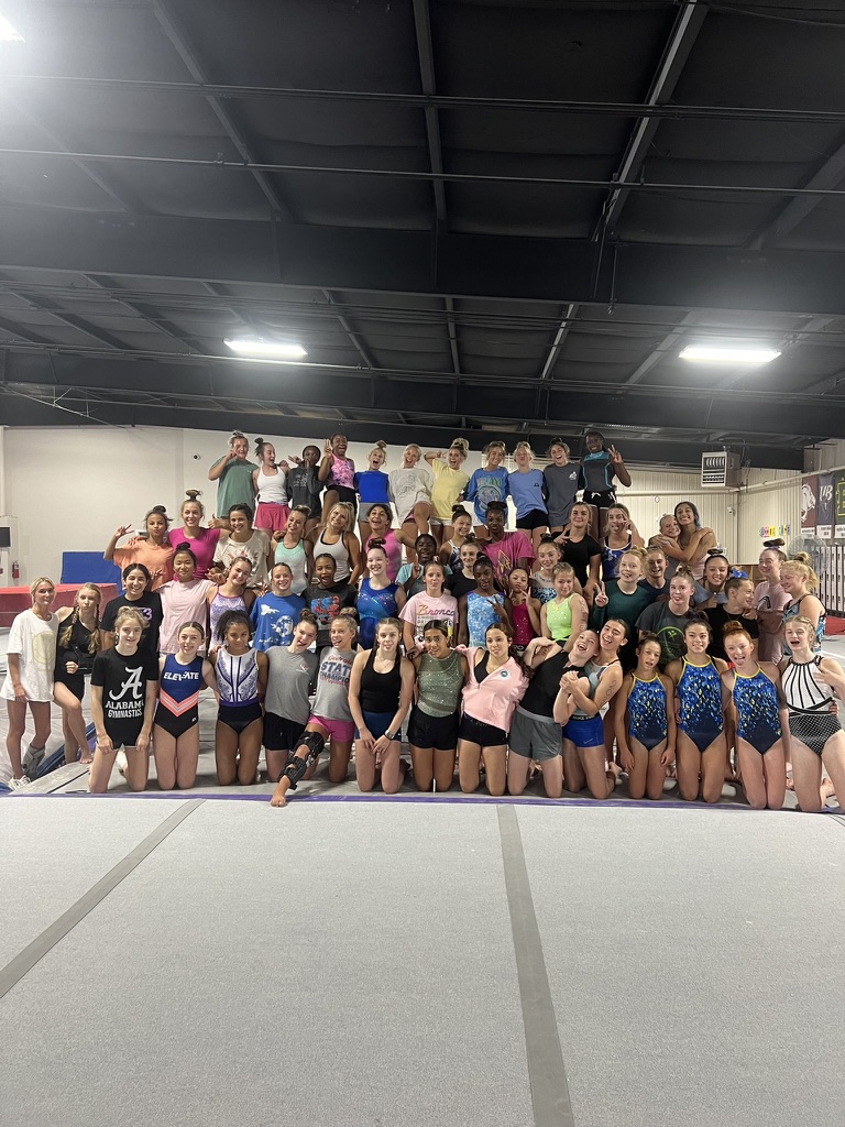 Aeris Gymnastics Acadamy athletes gathered for a team photo